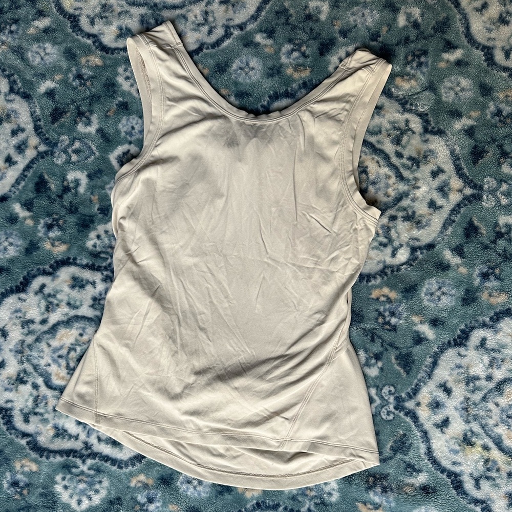 lululemon athletica Cream Scoop Neck Tank Top